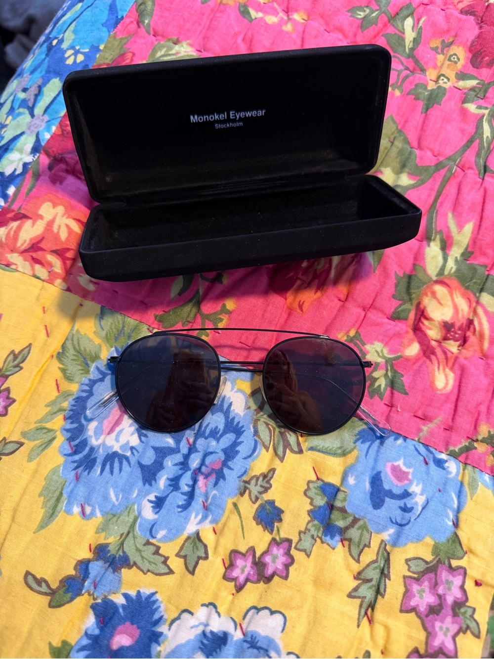 Black Round Metal Sunglasses made in Sweden